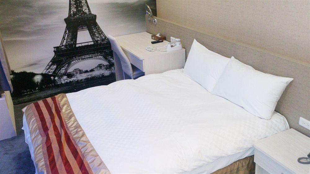 Shun-Yi Business Hotel Kota Chiayi Bagian luar foto