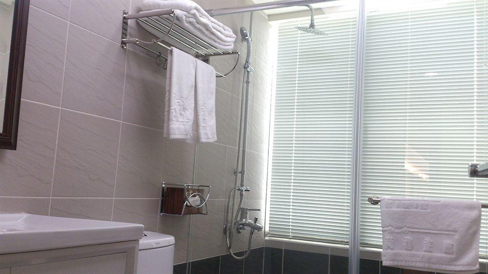 Shun-Yi Business Hotel Kota Chiayi Bagian luar foto