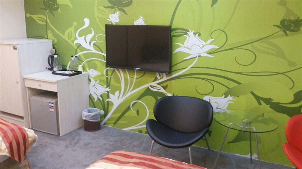 Shun-Yi Business Hotel Kota Chiayi Bagian luar foto