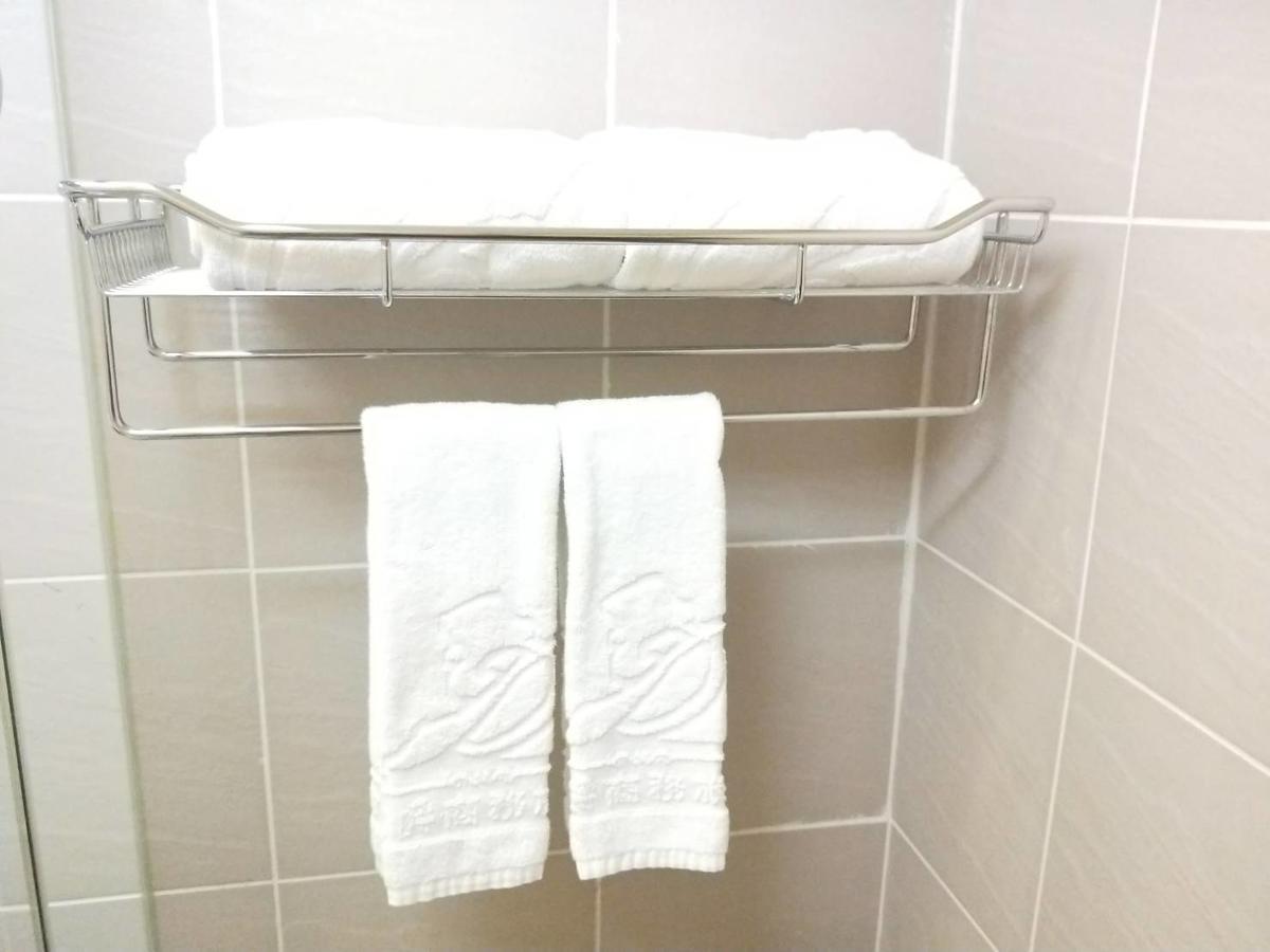 Shun-Yi Business Hotel Kota Chiayi Bagian luar foto
